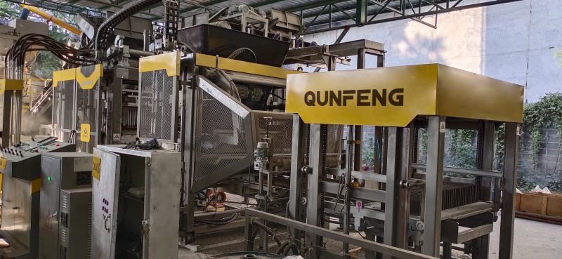 the QM1200 block machine of the ultra-thin and high-end brick production line in Thailand থাইল্যান্ডের আল্ট্রা-থিন এবং হাই-এন্ড ইট উত্পাদন লাইনের কিউএম 1200 ব্লক মেশিন