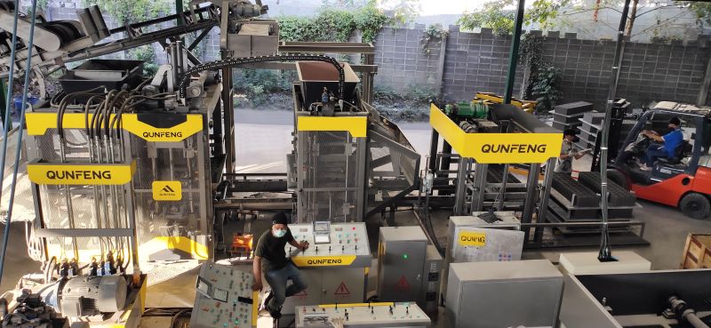 the ultra-thin and high-end brick production line in Thailand থাইল্যান্ডে অতি-পাতলা এবং উচ্চ-শেষ ইট উত্পাদন লাইন