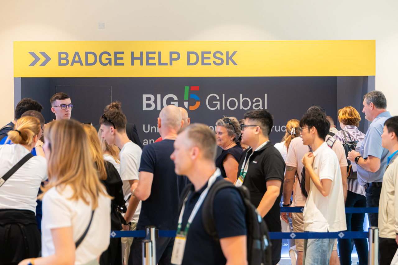 এর বিশ্বব্যাপী সম্প্রসারণকে ত্বরান্বিত করে, কুনফেং মেশিনারি দ্য বিগ 5 দুবাই কনস্ট্রাকশন প্রদর্শনীতে উজ্জ্বল।