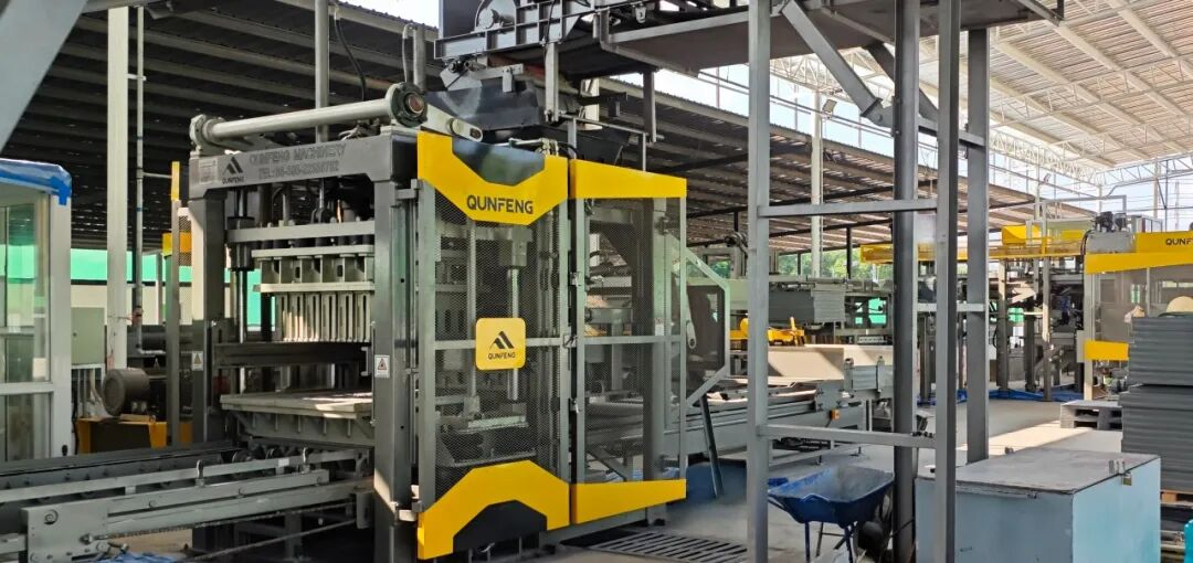 Qunfeng নতুন ধরনের টানেল ভাটা এবং থাইল্যান্ডে অপারেটিং গাড়ি সিস্টেম উত্পাদন লাইন স্থানান্তর