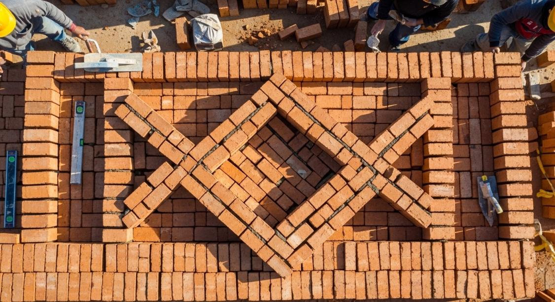 কম্পন ব্লক উত্পাদন মেশিন: উচ্চ-ঘনত্ব কংক্রিট আউটপুট জন্য স্মার্ট কম্পন নিয়ন্ত্রণ