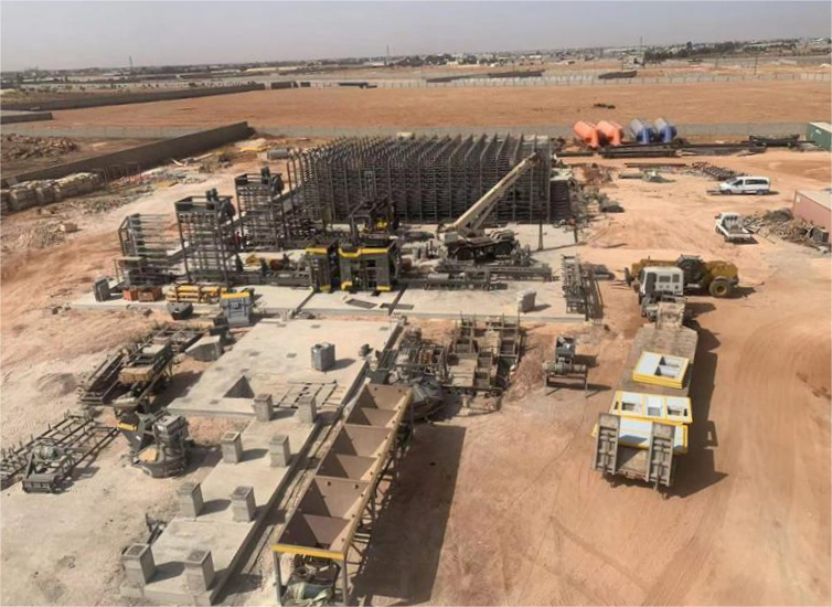 Qunfeng সম্পূর্ণরূপে স্বয়ংক্রিয় অনুকরণ পাথর ছাঁচনির্মাণ উত্পাদন লাইন লিবিয়া ইনস্টল